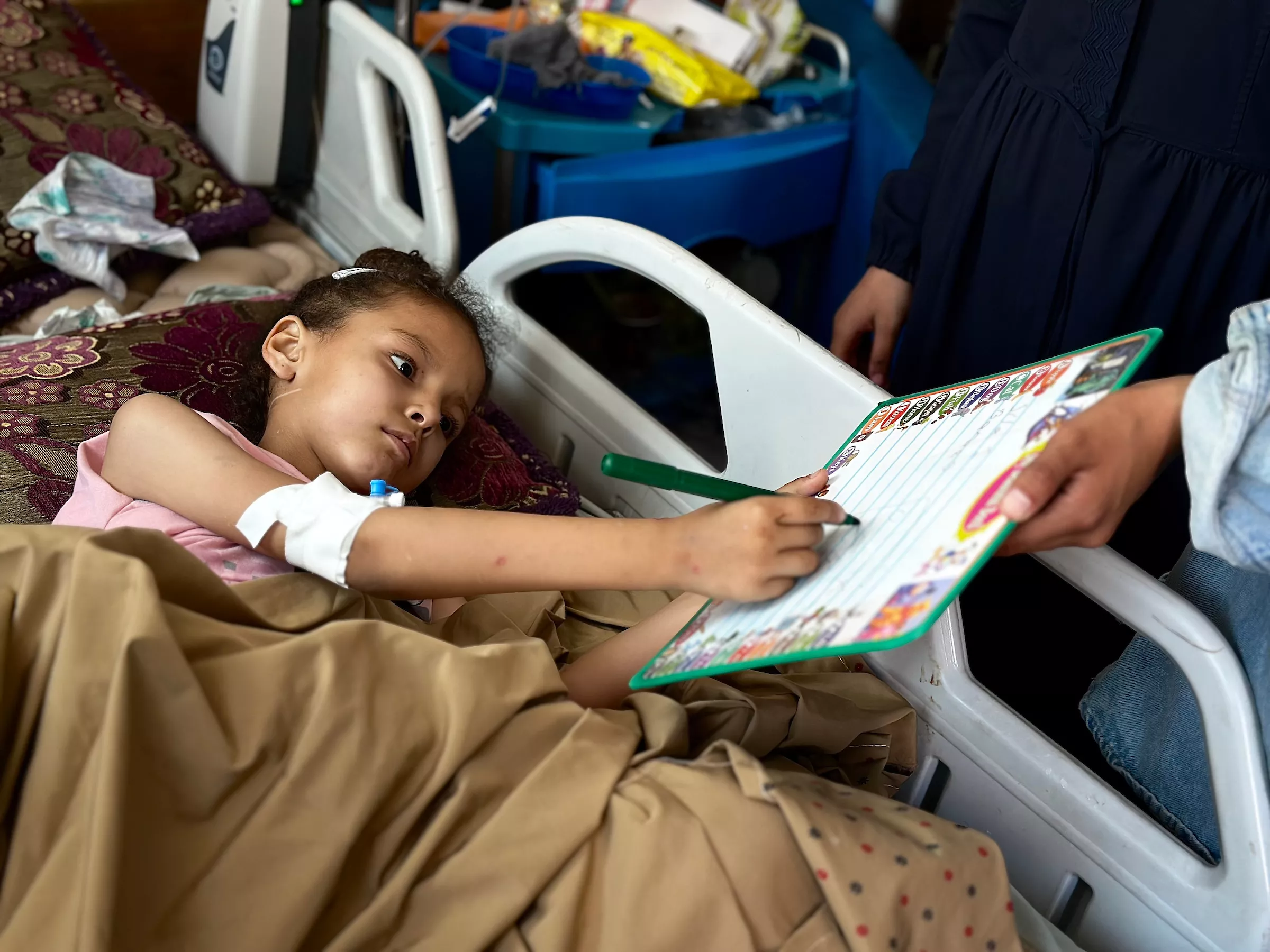 Aktiviti terapi pendidikan dan sokongan untuk pelajar Gaza